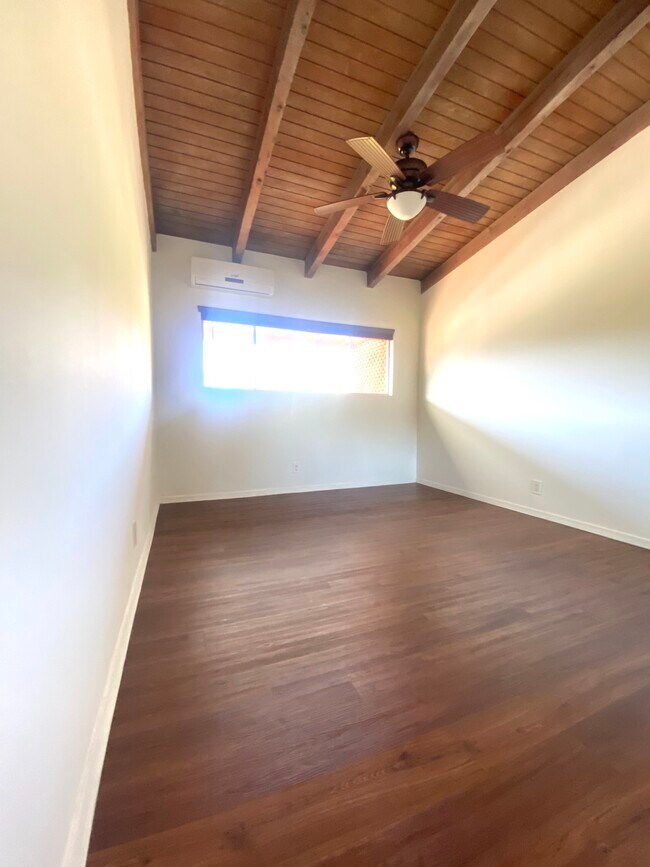 Building Photo - 2101 Ivar Ave