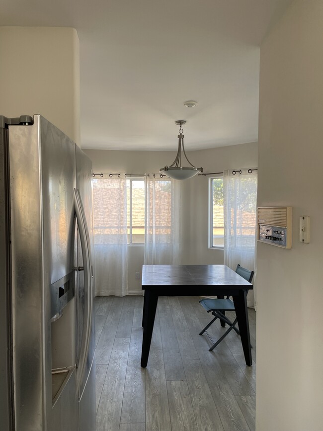 Dining area - 1464 Loma Dr