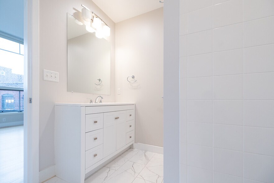 Building Photo - 450 Harrison Ave