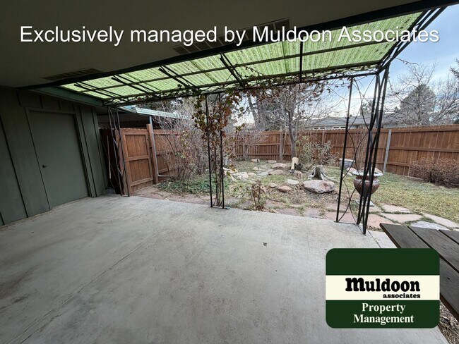 Building Photo - Very Nice Three Bedroom Home with Garage Included! in the Broadmoor Area!