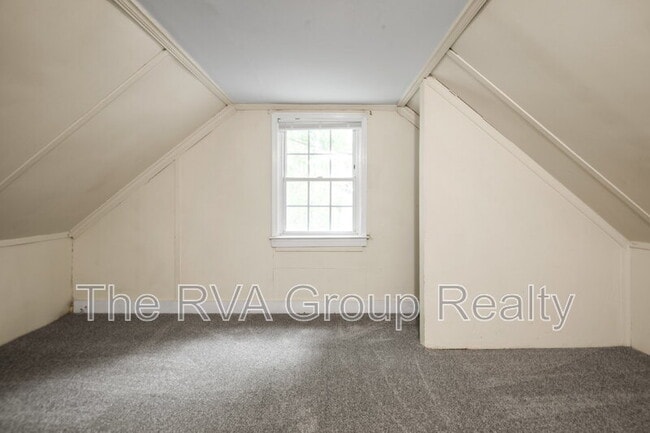 Building Photo - 819 Boroughbridge Rd