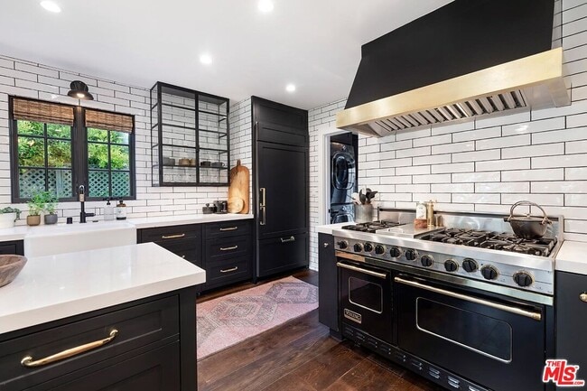 Building Photo - 4416 Arcola Ave