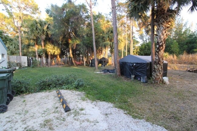 Building Photo - 930 Rambling Dr Cir