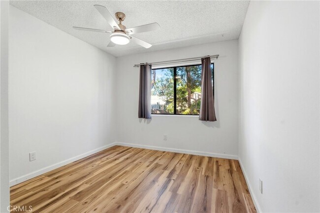 Building Photo - 1801 263rd St