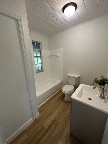 Bathroom 1 - 4949 17th St