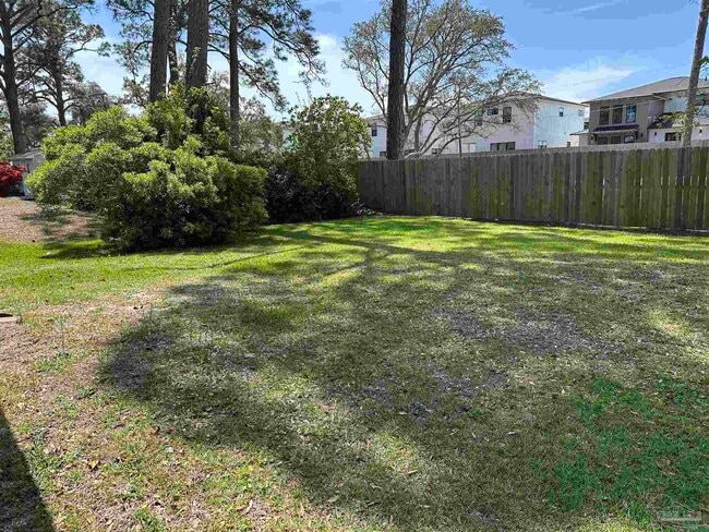 Building Photo - 5511 Custer Dr