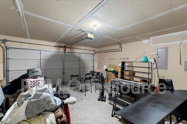 Building Photo - 5401 Pandale Valley Dr