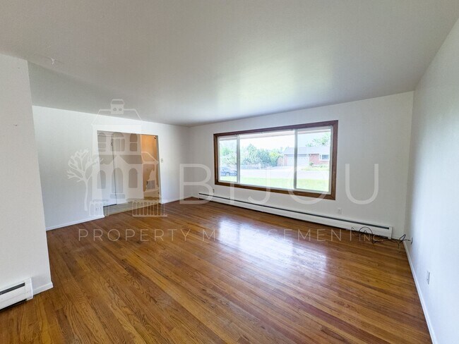 Building Photo - 206 Catalina Pl