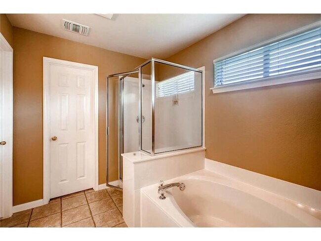 Building Photo - 20313 Wayzata Ct