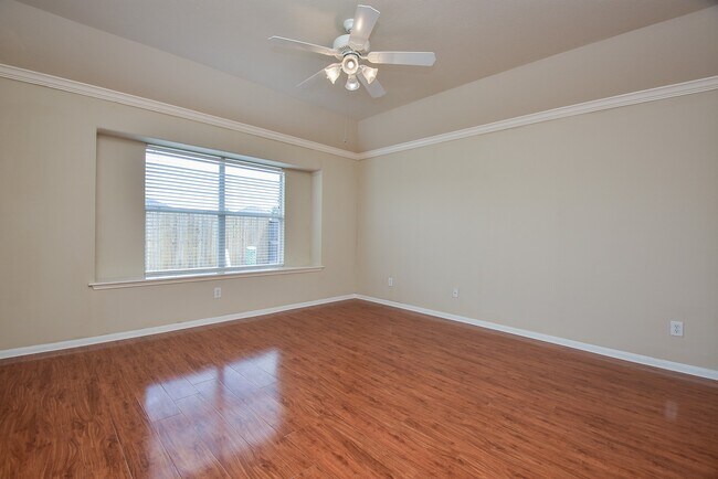 Building Photo - 3217 Mossy Bend Ln