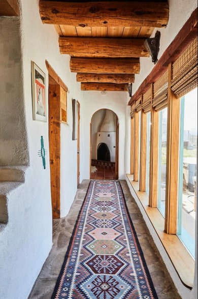 Building Photo - 68 Martinez Rd