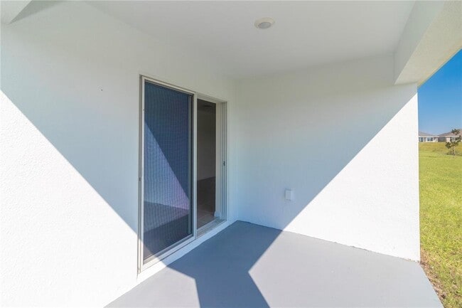 Building Photo - 9109 SW 45th Ter