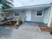 Building Photo - 4329 Cocoanut Rd