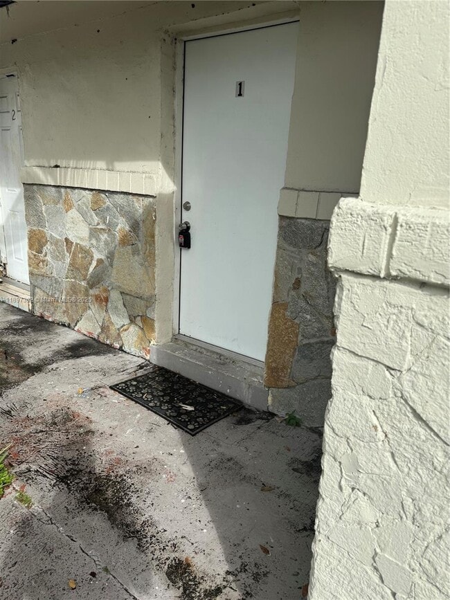 Primary Photo - 2645 NW 21st Ave