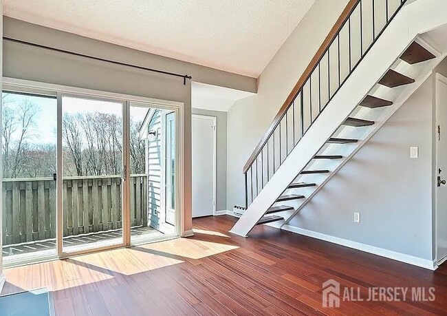 Building Photo - 1010 Aspen Dr