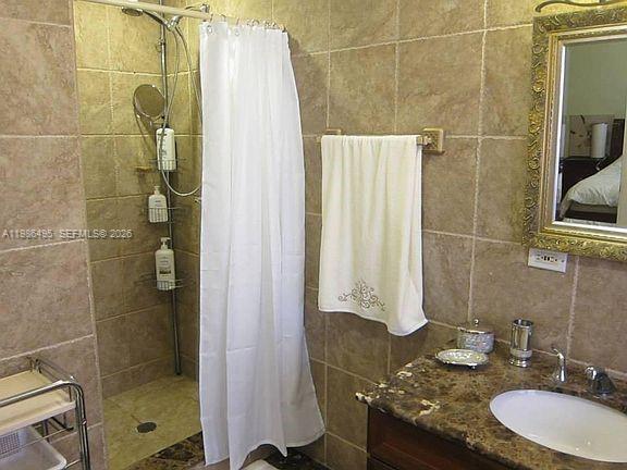 Building Photo - 2841 Ford St