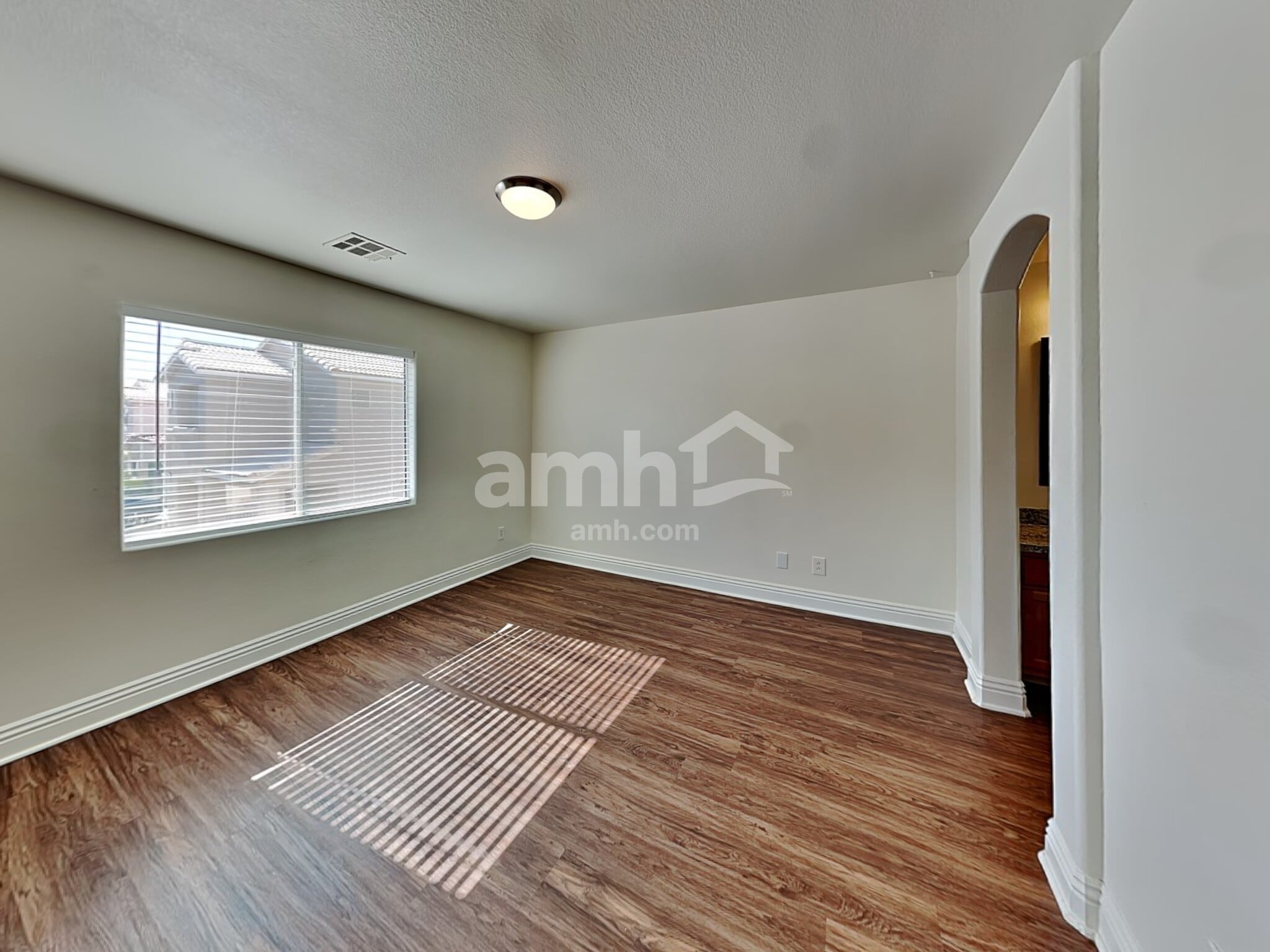 Building Photo - 8825 Moonwood Ct