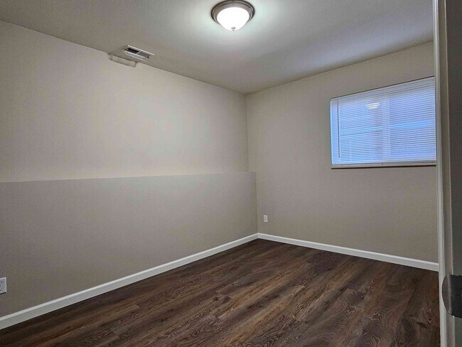 Bedroom 4 - 4444 Valencia Cir