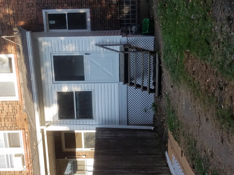 Building Photo - 1080 Priestley Ave