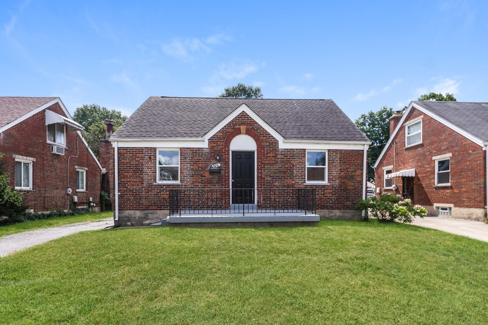 Building Photo - 526 Harriet St