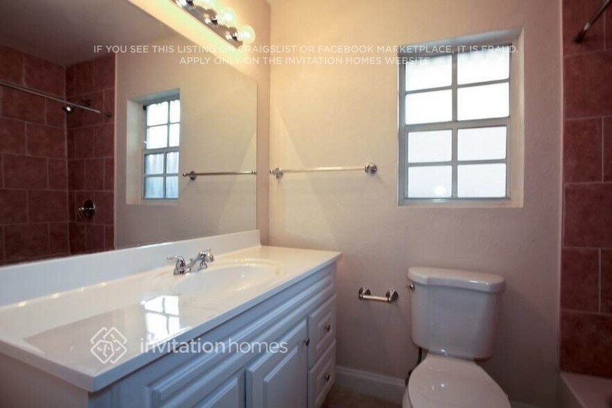 Building Photo - 14224 SW 111th Ln