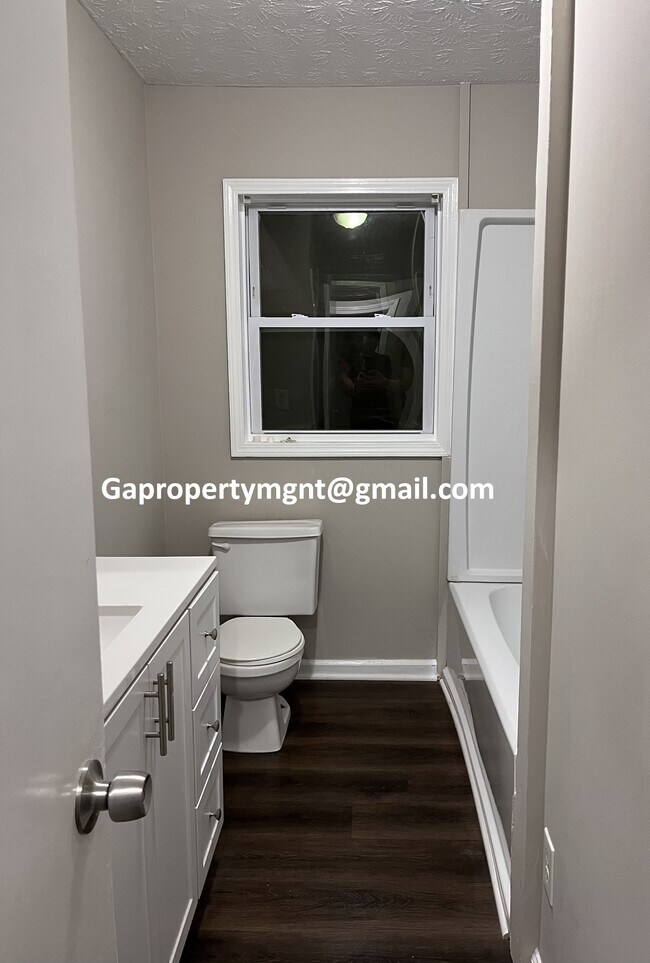 Building Photo - 231 Waddell Dr