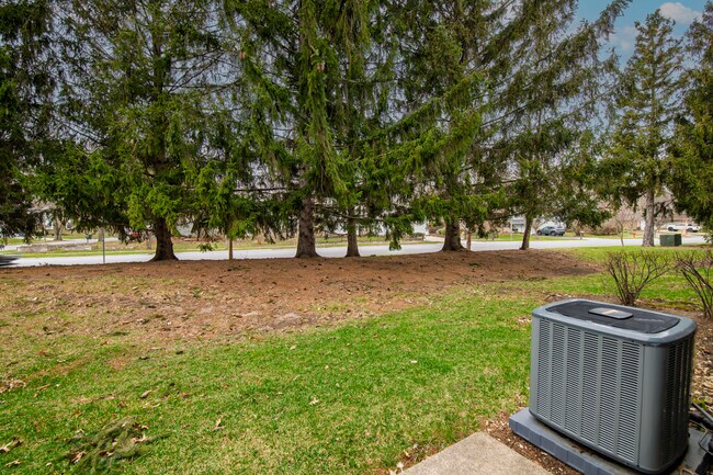 Building Photo - 43 Foxcroft Rd