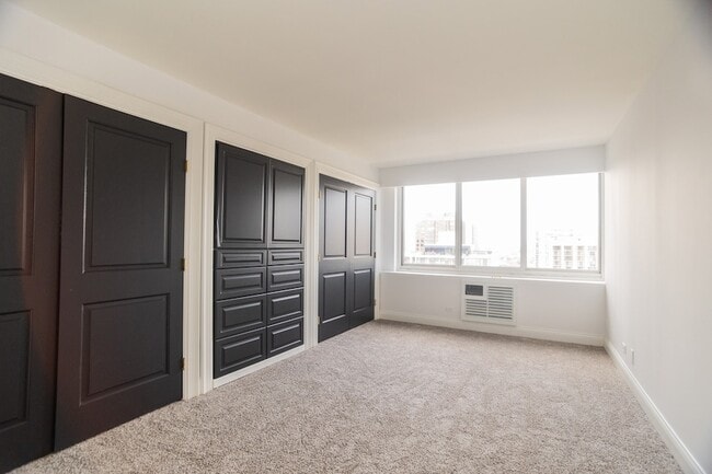 Building Photo - 1440 N Lake Shore Dr