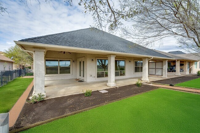 Building Photo - 9109 Perimeter Dr