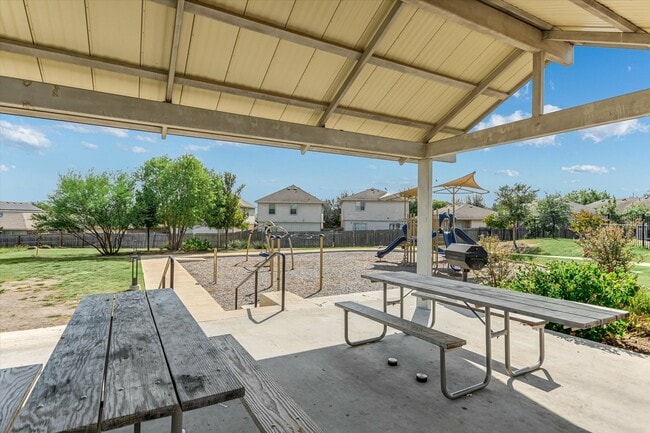 Building Photo - 14409 Cantarra Dr