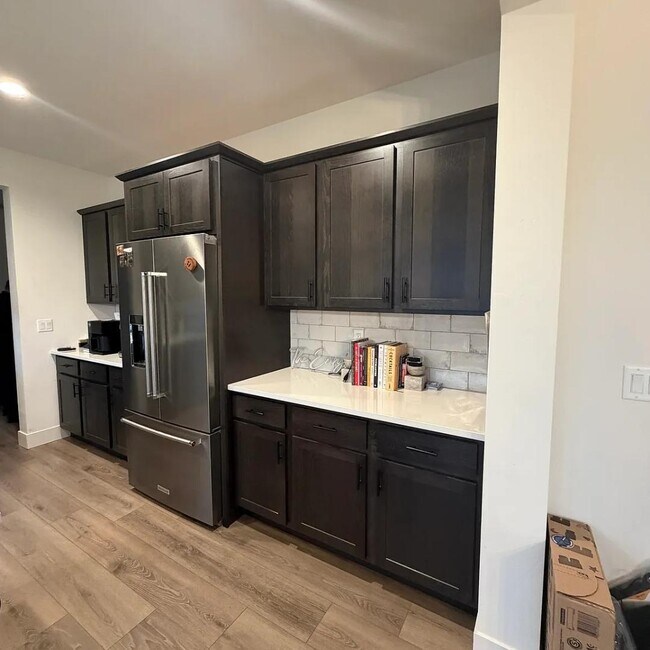 Building Photo - 1511 Belle Starr Dr