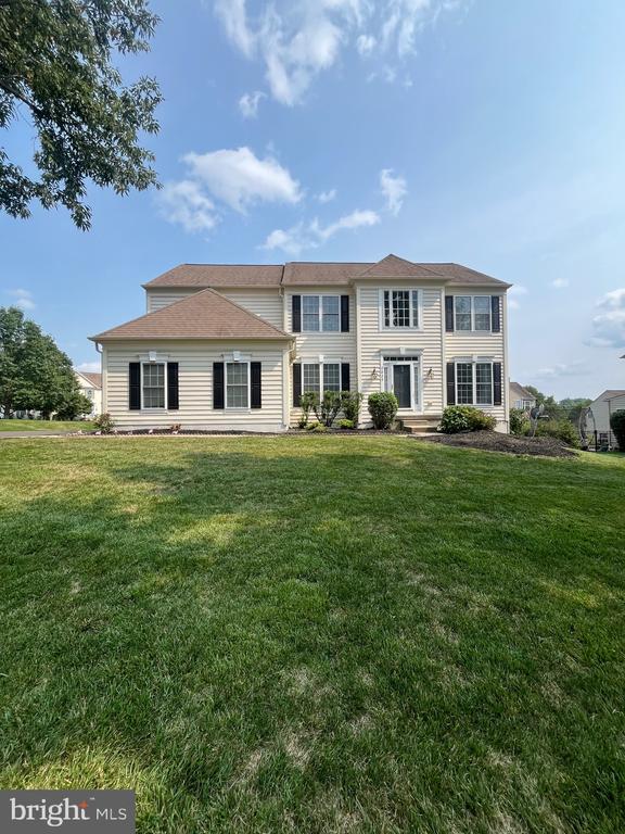 Building Photo - 2825 Mountain Laurel Dr