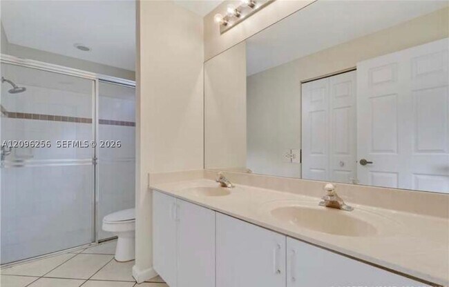 Building Photo - 4735 SE Winter Haven Ct
