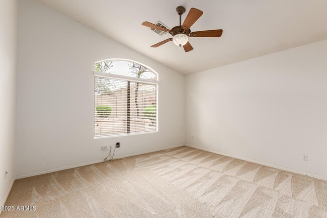 Building Photo - 10438 E Star of the Desert Dr