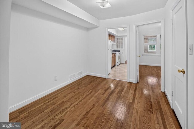 Building Photo - 7818 Tilbury St
