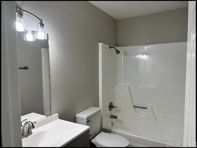 Building Photo - 16 Kingspark Dr
