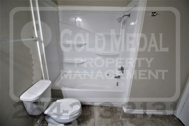 Building Photo - 4707 Westcliff Rd