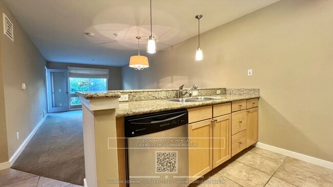 Building Photo - Charming One bedroom with Private terrace.