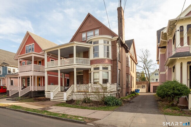 Building Photo - 110 Avon St