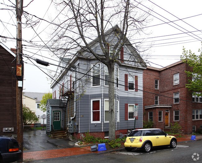 Building Photo - 25 Dow St