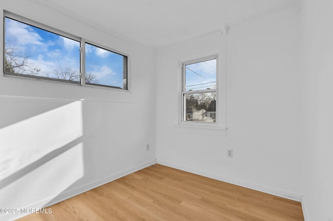 Building Photo - 1632 Farragut Ave