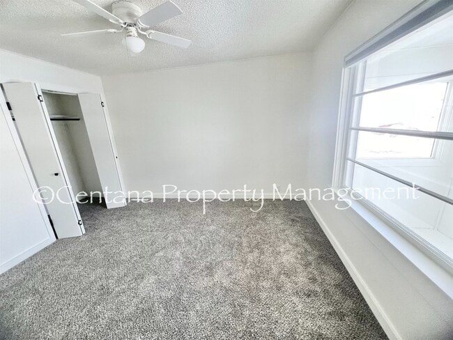 Building Photo - Nice and cozy bungalow in the sweet town of Anaconda!