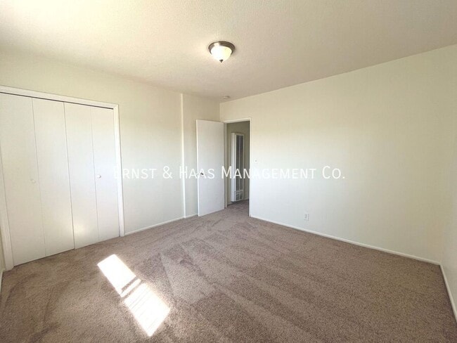 Building Photo - 5940 Atlantic Ave