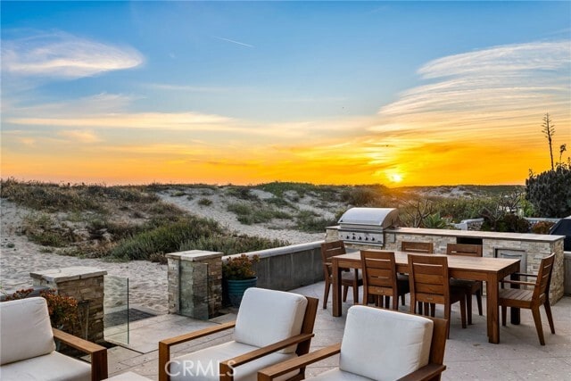 Building Photo - 7304 W Oceanfront