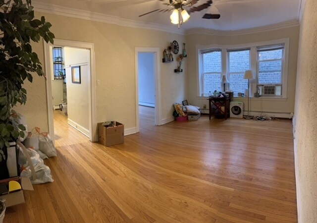 Building Photo - 1406 W Warner Ave