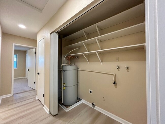 Building Photo - Serene 2 Bed, 2 Bath Updated Hidden Gem!