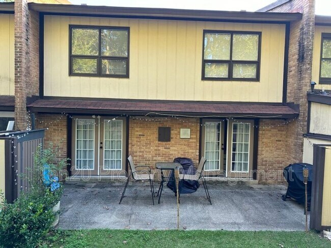 Building Photo - 2525 Norris Rd