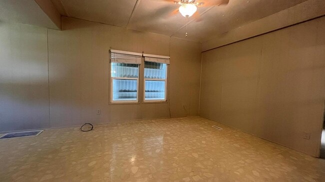 Building Photo - 139 Vindale Ave