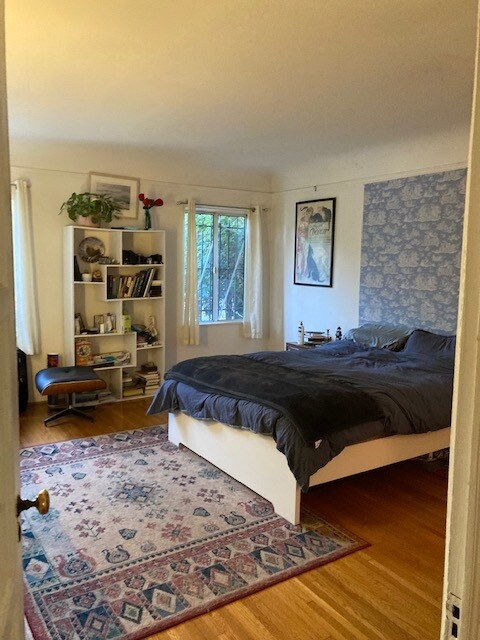 bedroom - 4026 Ingraham St