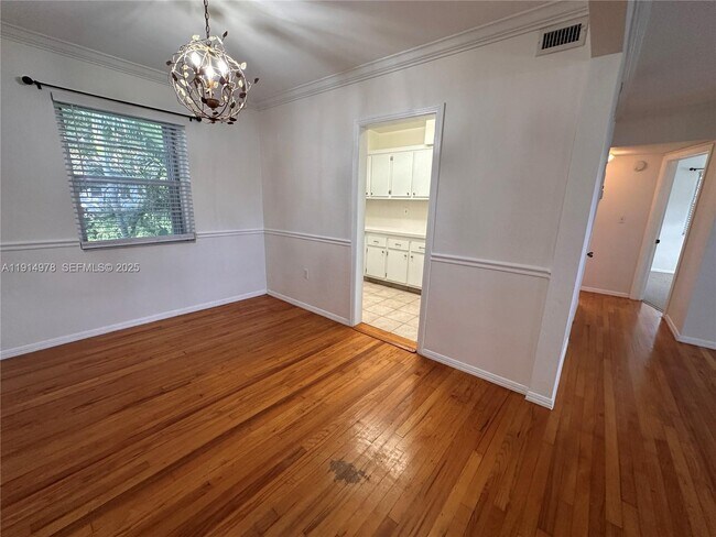 Building Photo - 7940 SW 55th Ave